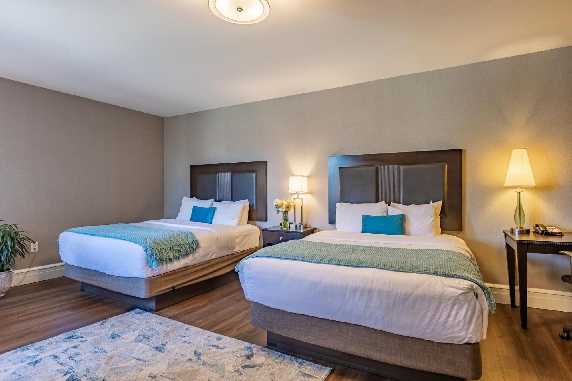 The Centennial Hotel Concord Bagian luar foto